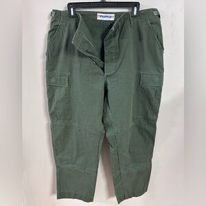 Older Propper BDU Style Pants. Green size XL Regular.
